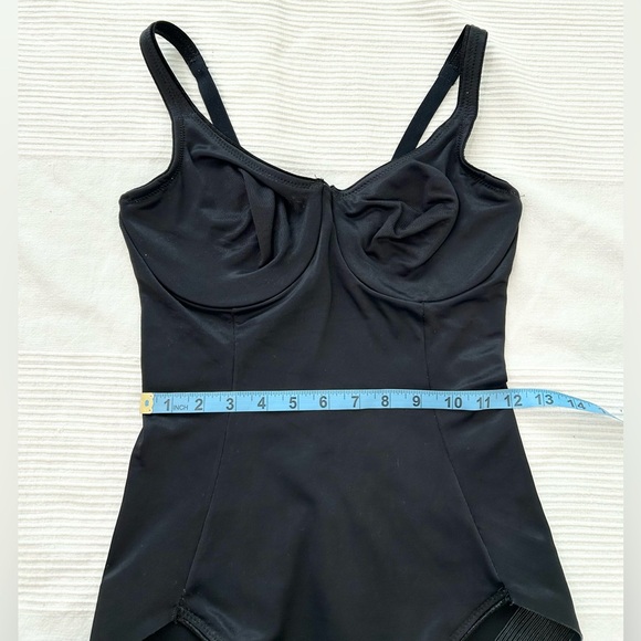 Naomi & Nicole Comfortable Firm Underwire Body Brief - Picture 5 of 15